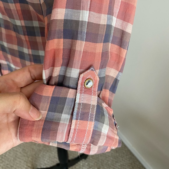 Beautiful Shirt with Designs - Picture 7 of 14